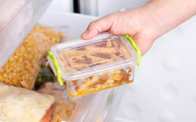 Meter comida caliente en la nevera, ¿sí o no?