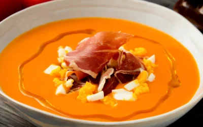 ¿Cuál tiene menos calorías, el salmorejo o el gazpacho?