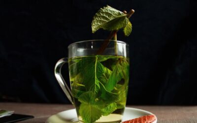 El té verde y el resveratrol reducen las placas características del alzhéimer en un estudio