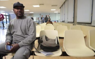 Extranjería arrastra 10.000 expedientes del año pasado